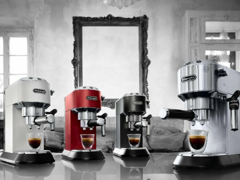 DELONGHI EC685.R Dedica Pump Red Μηχανή Espresso 1300W Πίεσης 15bar Κόκκινο 0033784 DELONGHI EC685.R Dedica Pump Red Μηχανή Espresso 1300W Πίεσης 15bar Κόκκινο 0033784