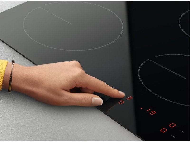 ZANUSSI ZHRN642X Κεραμική Εστία Αυτόνομη με Λειτουργία Κλειδώματος 57.6x50.6εκ. 0034507 ZANUSSI ZHRN642X Κεραμική Εστία Αυτόνομη με Λειτουργία Κλειδώματος 57.6x50.6εκ. 0034507