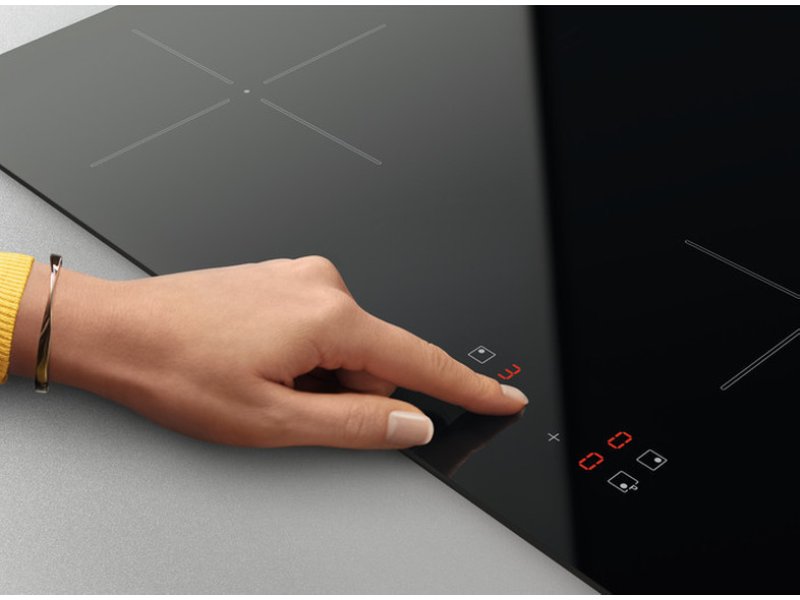 ZANUSSI ZITN641K Επαγωγική Εστία Αυτόνομη με Λειτουργία Κλειδώματος 59x52εκ. 0035384 ZANUSSI ZITN641K Επαγωγική Εστία Αυτόνομη με Λειτουργία Κλειδώματος 59x52εκ. 0035384